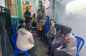 Dirlantas Polda Jatim Takziah ke Rumah Duka Korban Insiden Kanjuruhan