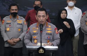 Kapolri: Ada 6 Tersangka Tragedi Kanjuruhan