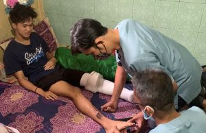 Polresta Malang Kota Kirimkan Fisioterapi Kepada Korban Insiden Stadion Kanjuruhan