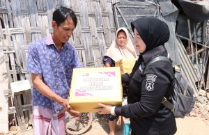 Polres Sumenep Berikan Bansos, Korban Angin Puting Beliung