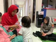 Polres Trenggalek Berikan Bantuan Trauma Healing Anak-Anak Korban Banjir