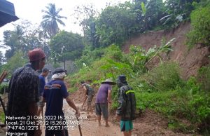 Jalan Lingkar Telaga Ngebel, Ponorogo, Tertutup Tanah Longsor