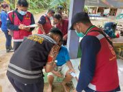 Tim Dokkes Polres Malang Gelar Pengobatan Gratis Korban Banjir di Sumbermanjing Wetan