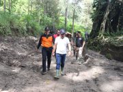 Kang Bupati Terjun Langsung Cari Solusi Imbas Tanah Longsor Ngebel