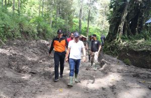Kang Bupati Terjun Langsung Cari Solusi Imbas Tanah Longsor Ngebel