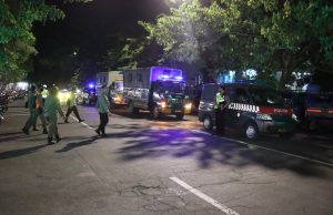 Antisipasi Gangguan Kamtibmas dan Cegah Balap Liar Puluhan Personel Polres Gresik Patroli Skala Besar