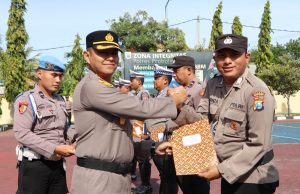 Tujuh Anggota Polres Probolinggo Raih Penghargaan dari Kapolres