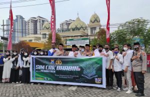 Polrestabes Surabaya Luncurkan Program SIM Cak Bhabin, Goes To Pesantren
