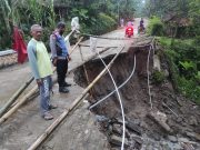 Jalan Penghubung Desa Bedrug, Pulung, Longsor, Roda Empat Tidak Bisa Lewat