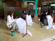 Ketua Bhayangkari Daerah Jawa Timur Kunjungi UMKM Batik di Jombang