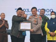 Ikut Berkontribusi dalam Porprov 2023, Kapolres Gresik Diganjar Penghargaan