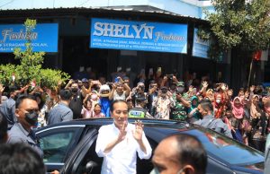 Presiden Jokowi Berbagi Bantuan di Pasar Rejoso Nganjuk, Polda Jatim Lakukan Pengamanan VVIP