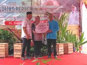 Bupati Sugiri Serahkan Bantuan Ratusan Alsintan Pada 162 Kelompok Tani