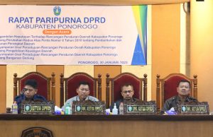 DPRD Ponorogo Paripurna Pengambilan Keputusan & Usulan Dua Raperda Sekaligus
