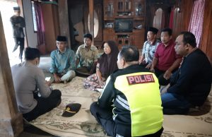 Seorang Kakek di Pulung, Ditemukan Meninggal Dunia Tergantung di Pohon Belimbing