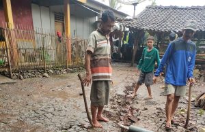 Tanah Bergerak, 27 KK di Desa Tumpuk Sawoo Diungsikan