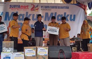 Milad Ke-24, Surya Mart Beri Voucher Jutaan Bagi Guru, Serahkan Infaq Kembalian Rp 75 Juta Lebih