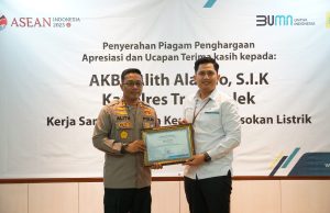 SINERGI WUJUDKAN PASOKAN LISTRIK YANG ANDAL, PLN BERI APRESIASI KEPADA POLRES TRENGGALEK