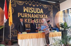 Wisuda Purnawiyata Kelas IX SMPN 1 Slahung, Unggul Ilmu Umum & Agama