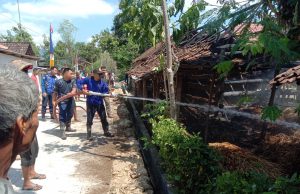 Kandang Ludes Terbakar, Satu Ekor Sapi Patah Kaki