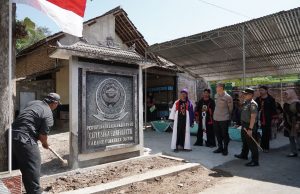 Suka Rela, Perguruan Pencak Silat Cuyusika Bangau Putih Bongkar Tugu