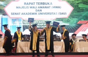 Sekjen Kemenkumham Terima Doktor Honoris Causa dari UNESA