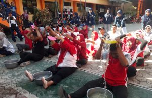 SMKN 2 Ponorogo Bentuk Karakter Building Lewat Lomba Agustusan
