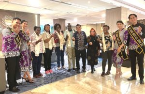 Sambut Kenya & Bangladesh, ASTON Kenalkan Batik Ecoprint Kota Madiun