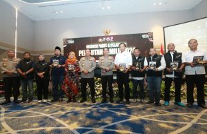 Polda Jatim dan Awak Media Bersinergi Suarakan Narasi Damai dalam Pemilu 2024