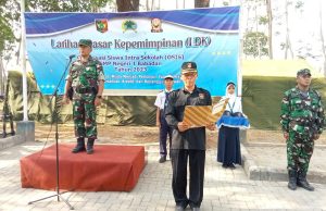LDK OSIS SMPN 1 Babadan Digembleng Prajurit TNI di Wengker Park