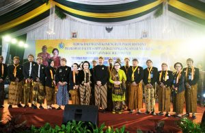 Dikukuhkan Oleh GKR Pakoe Boewono, Dua Tokoh Media Jadi Pengurus PKHN Jatim