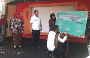 Spapo Moncer, Bupati Sugiri Apresiasi SMPN 4 Ponorogo Deklarasi Rabu Bersahaja