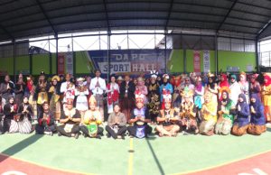 Heboh, Upacara Sumpah Pemuda SMPN 2 Ponorogo Pakai Baju Adat Nusantara