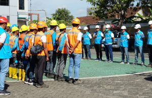 Gelar Apel Siaga, PLN UP3 Ponorogo Pastikan Pasokan Listrik Jelang Nataru 2024 Aman