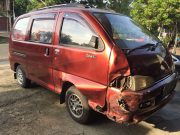 ‘Makan’ Marka Jalan, Pengendara Mio Disruduk Espas di Badegan