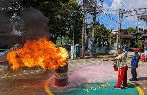Tingkatkan Kesigapan, PLN UP3 Ponorogo Gelar Simulasi Tanggap Darurat Bersama dengan Dinas Pemadam Kebakaran Kabupaten Pacitan