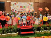 Songsong Imlek, Aston Madiun Ajak Anak Melukis Payung Tradisional Khas Tiongkok