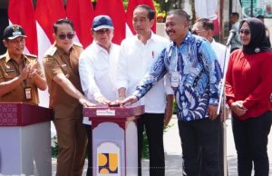 DPR RI Ali Mufthi Dampingi Presiden Jokowi Resmikan Inpres Jalan Daerah Jatim Selatan