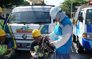 Peduli Keselamatan dan Kesehatan Kerja, PLN UP3 Ponorogo Gelar Apel Inspection Day Secara Serentak