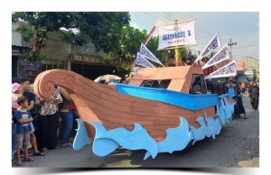 Kirab Budaya, SMKN 1 Mlarak Kirim Prajurit Nahkodai Kapal Laut