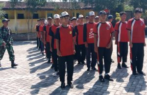 Tumbuhkan Disiplin, Siswa Baru SMKN 1 MLARAK Digembleng Bela Negara