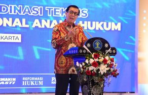 Kukuhkan Organisasi Profesi Analis Hukum, Menkumham: Kembalikan Wibawa Hukum di Tengah Masyarakat