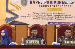 DPRD Ponorogo Rapat Paripurna Penyampaian Pengantar Nota Keuangan Rancangan Peraturan Daerah Kabupaten Ponorogo Tentang P-APBD Kabupaten Ponorogo TA 2024