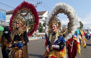 Parade Smaga Culture Carnival Meriahkan HUT Ke-35 SMAN 3 Ponorogo