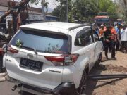 Tabrakan Beruntun Utara Polsek Slahung Ponorogo, Terios Masuk Sungai, Lima Luka-Luka
