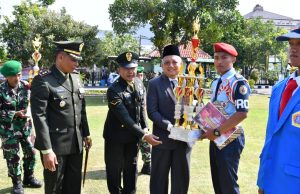 SMK PGRI 2 Ponorogo Juara 1 Lomba PBB HUT Ke-79 TNI, Raih Apresiasi Pj Bupati