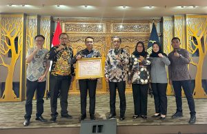 Kantor Imigrasi Ponorogo Raih Penghargaan Penyelenggaraan Pelayanan Publik Ramah Kelompok Rentan Terbaik Tahun 2024 dari Kemenpan RB