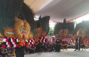 Reog Menuju UNESCO, Ribuan Seniman Dukung Sugiri Sancoko 2 Periode