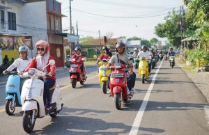 Peringati Hari Listrik Nasional ke-79, PLN UP3 Ponorogo Sukses Berpartisipasi dalam Pemecahan Rekor MURI UID Jatim Konvoi 2.200 Motor Listrik