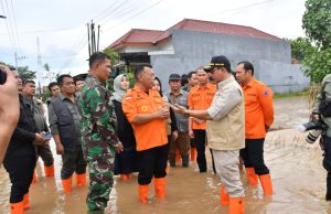 Banjir Ponorogo, Kepala BNPB Temui Pengungsi & Lokasi Terdampak